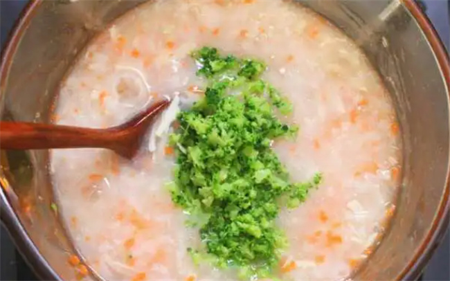 ​西兰花胡萝卜鸡肉粥的做法，西兰花胡萝卜鸡肉粥的好处_https://www.shafeng.cn_教育_第1张