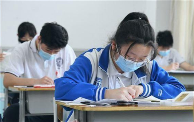为什么有些孩子在小学时成绩优秀 到初中就开始出现问题_https://www.shafeng.cn_教育_第2张